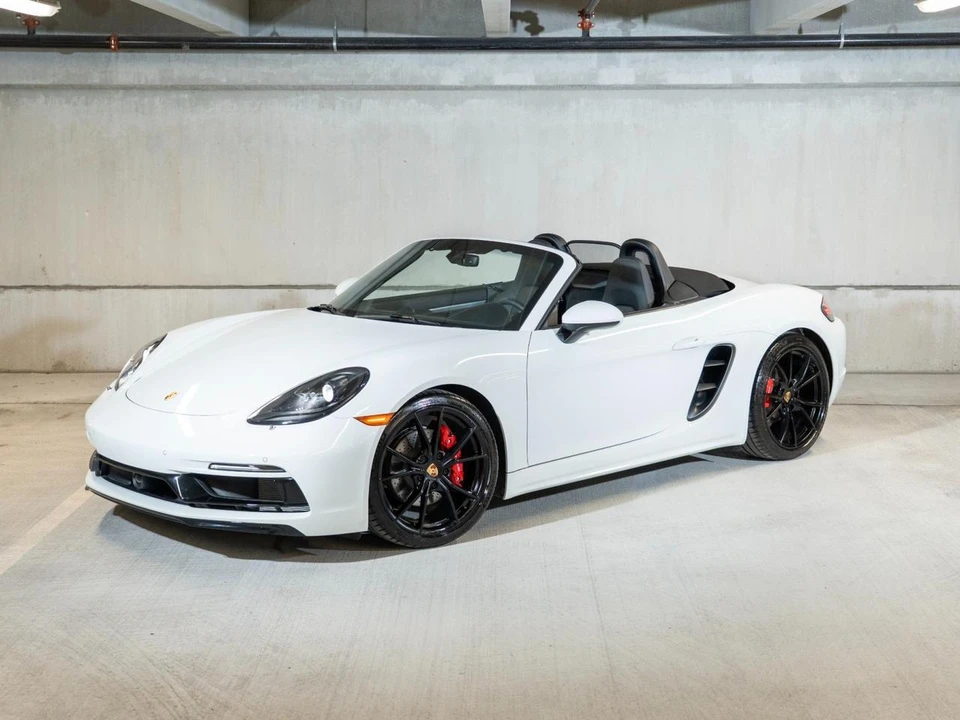 2025 Porsche 718 Boxster S - Image 2 of 28