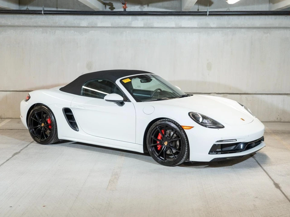2025 Porsche 718 Boxster S - Image 8 of 28