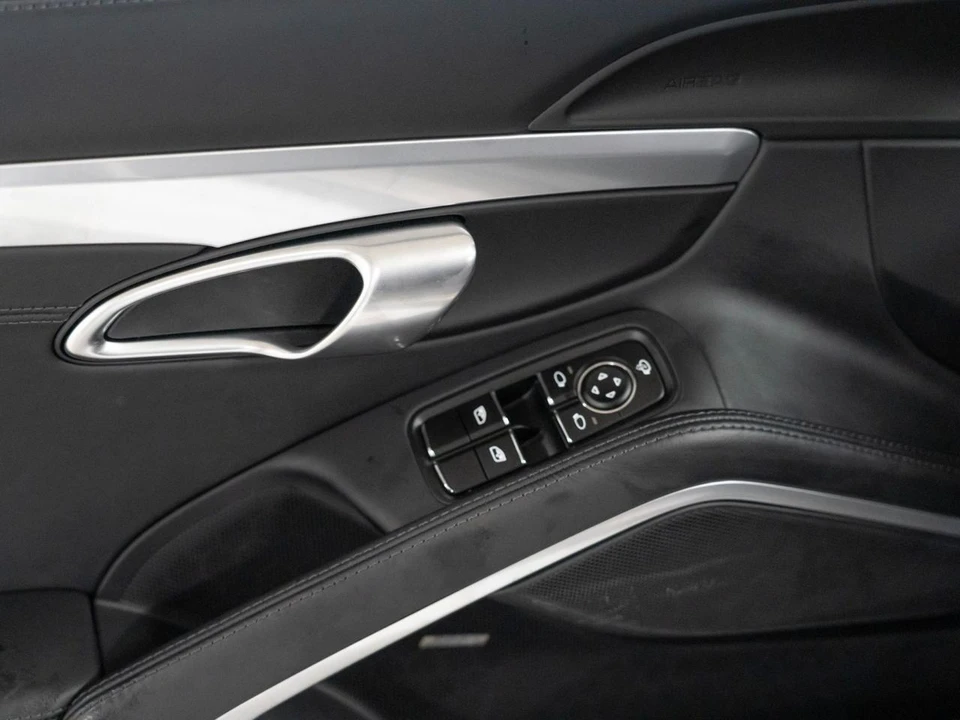 2025 Porsche 718 Boxster S - Image 18 of 28