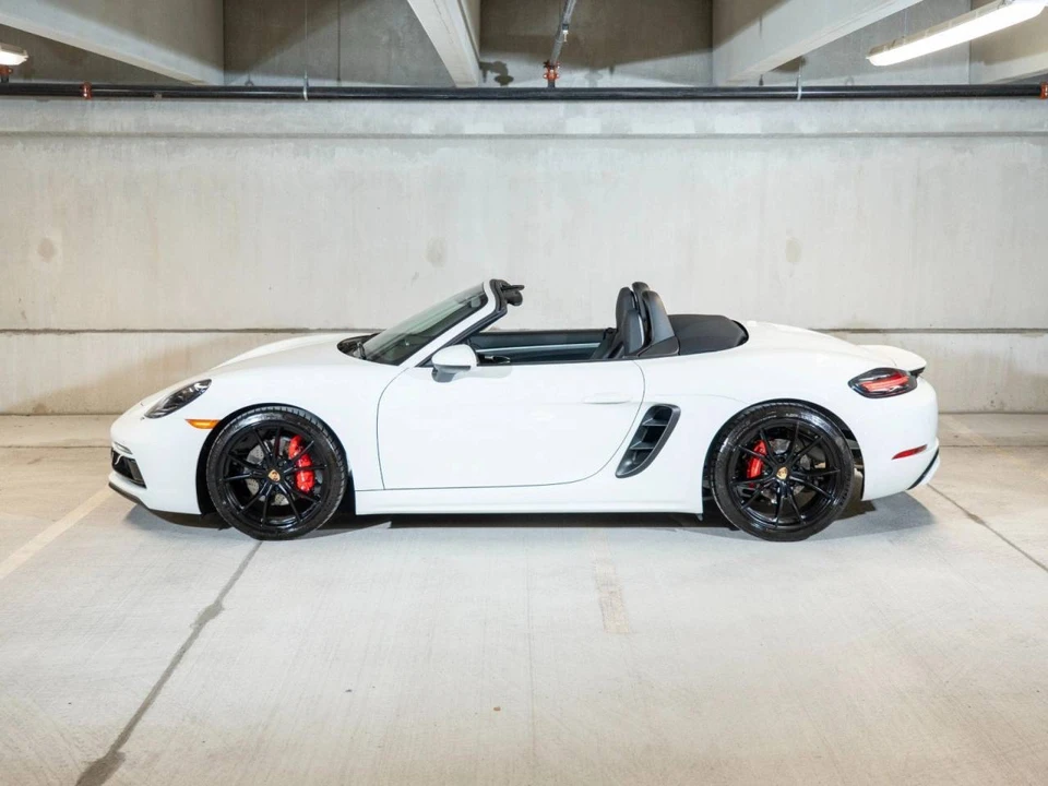 2025 Porsche 718 Boxster S - Image 2 of 5
