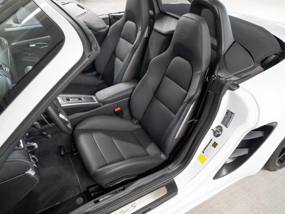 2025 Porsche 718 Boxster S - Image 5 of 5
