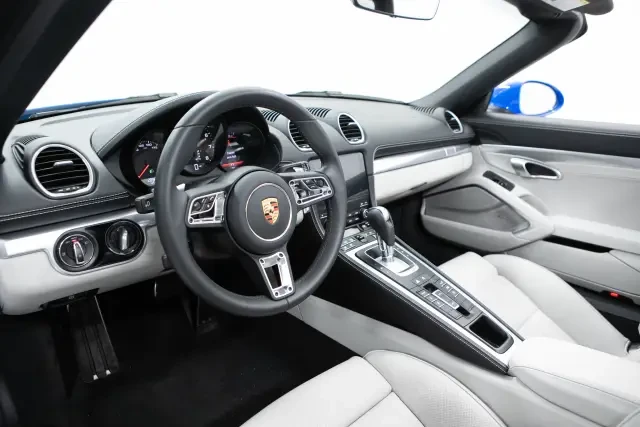 2025 Porsche 718 Boxster - Image 4 of 7