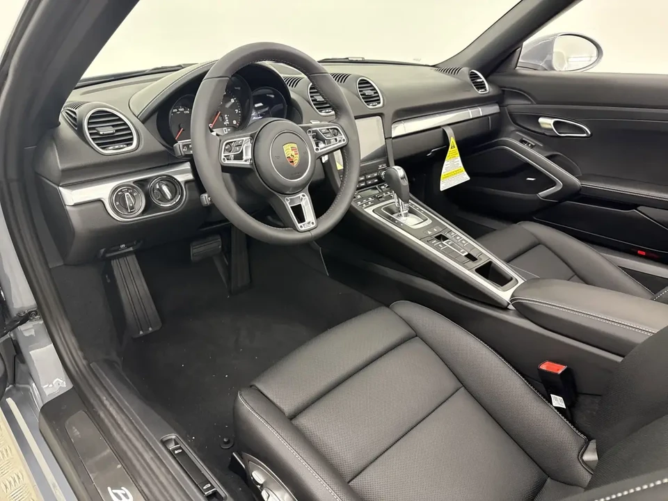 2025 Porsche 718 Boxster - Image 4 of 6
