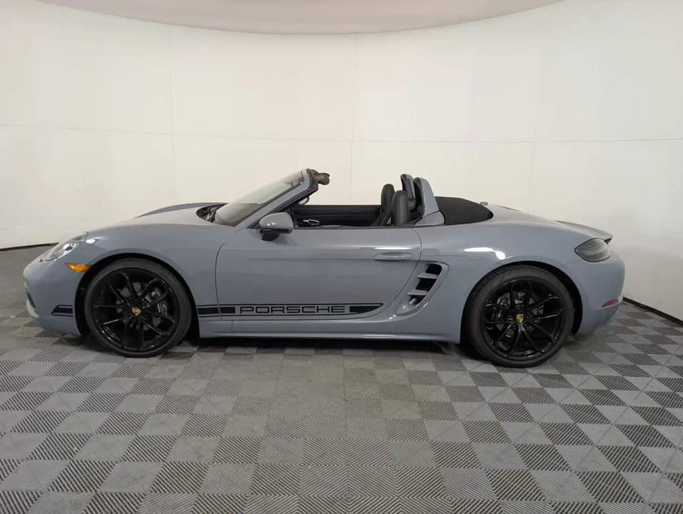 2025 Porsche 718 Boxster - Image 2 of 6