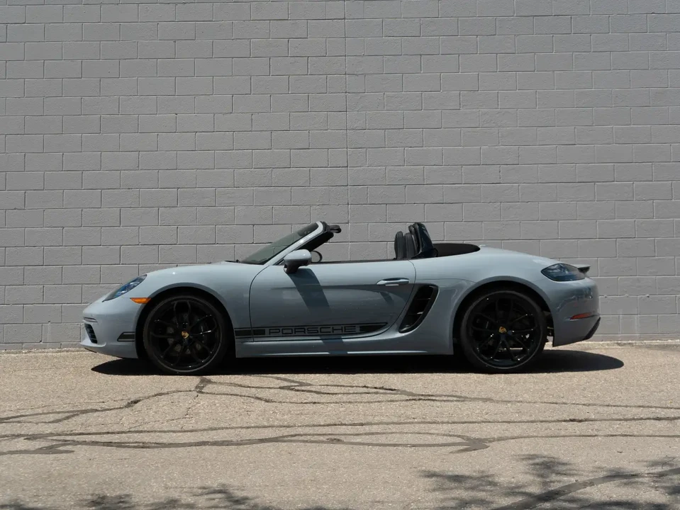 2025 Porsche 718 Boxster - Image 2 of 7