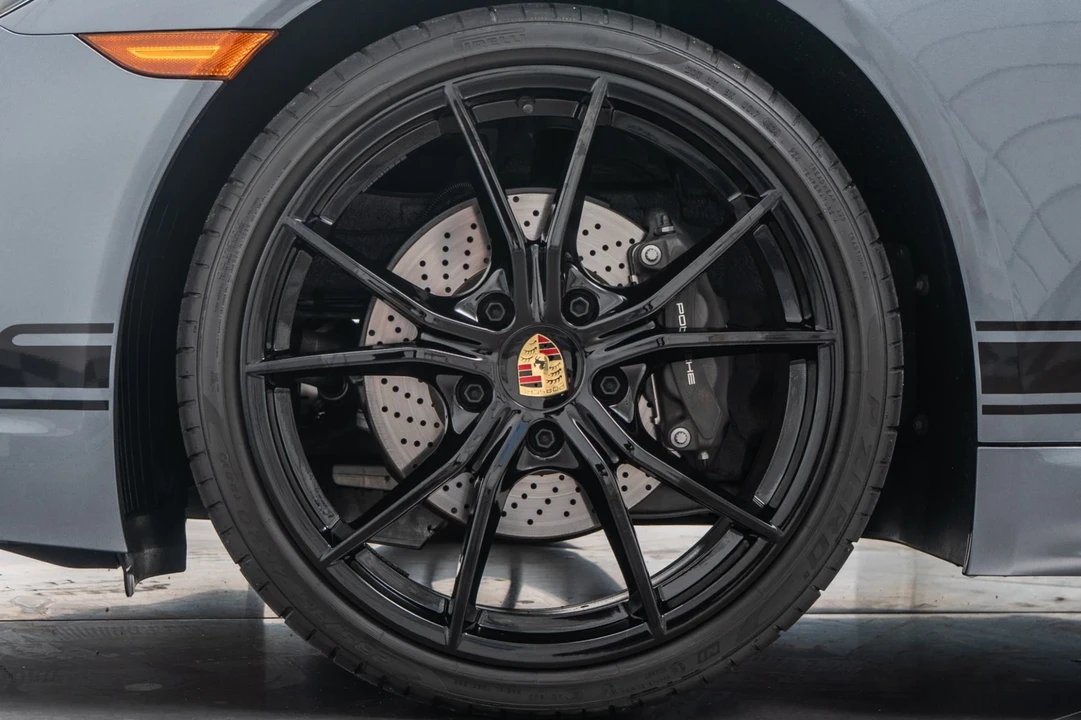 2025 Porsche 718 Boxster - Image 10 of 21