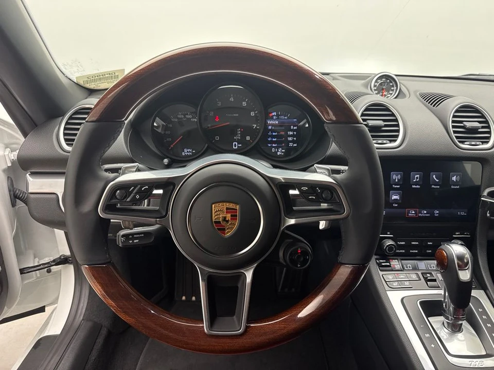 2025 Porsche Boxster - Image 15 of 15