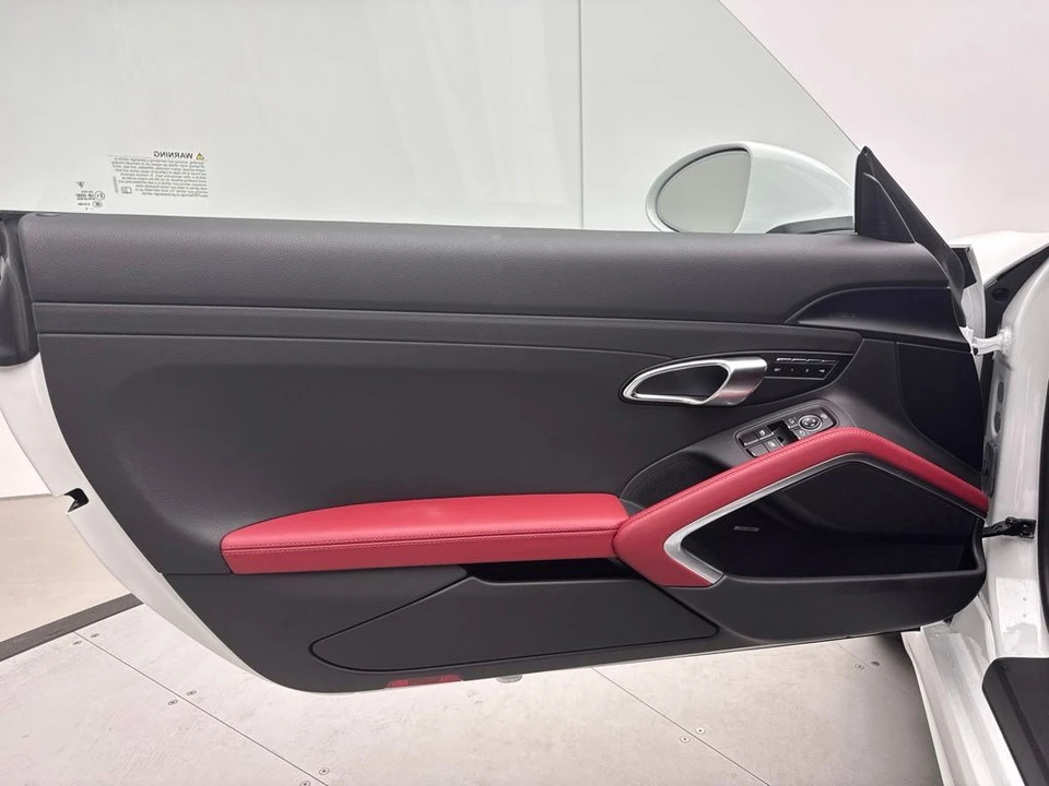 2025 Porsche Boxster - Image 13 of 15