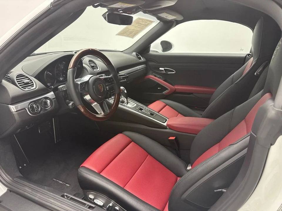 2025 Porsche Boxster - Image 11 of 15