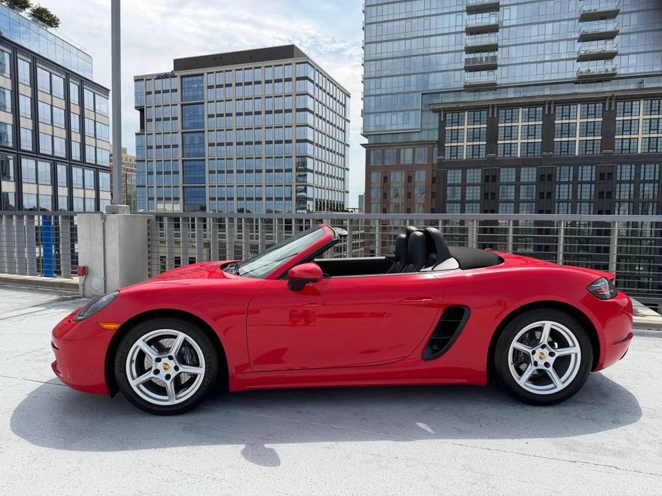 2025 Porsche 718 Boxster - Image 2 of 4