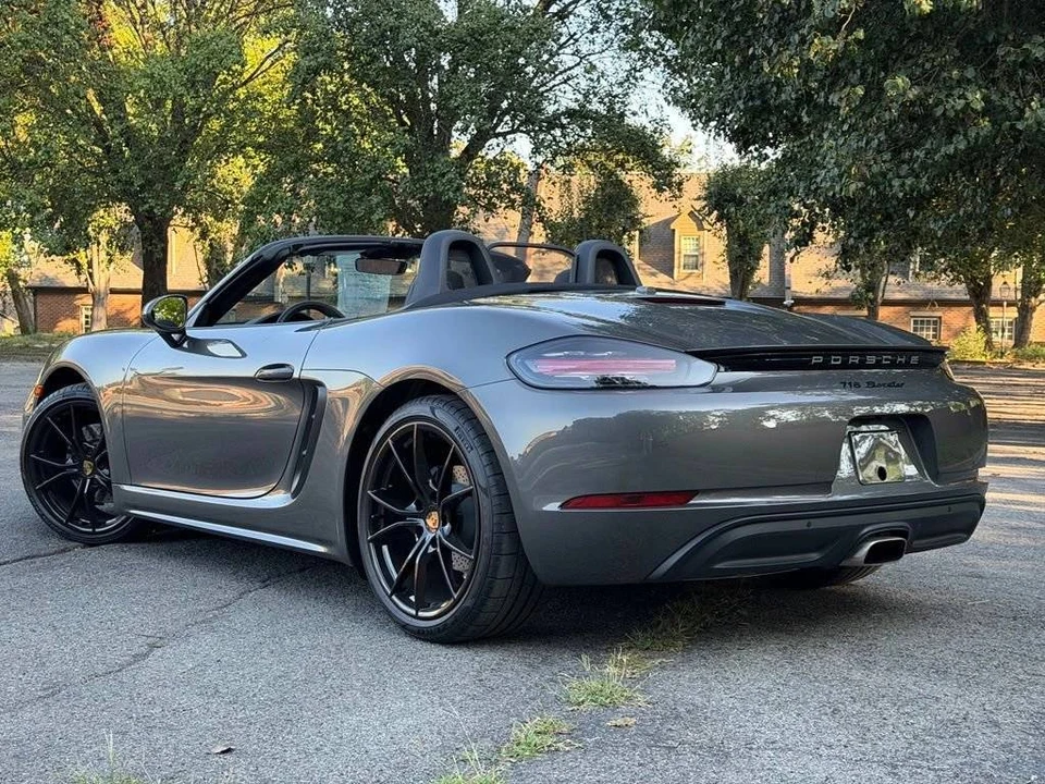2025 Porsche 718 Boxster - Image 3 of 4