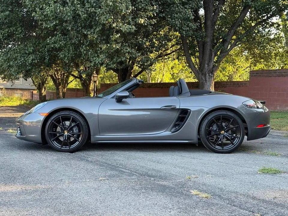 2025 Porsche 718 Boxster - Image 2 of 4