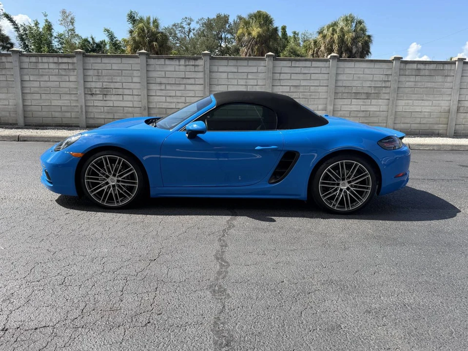 2025 Porsche 718 Boxster - Image 2 of 4