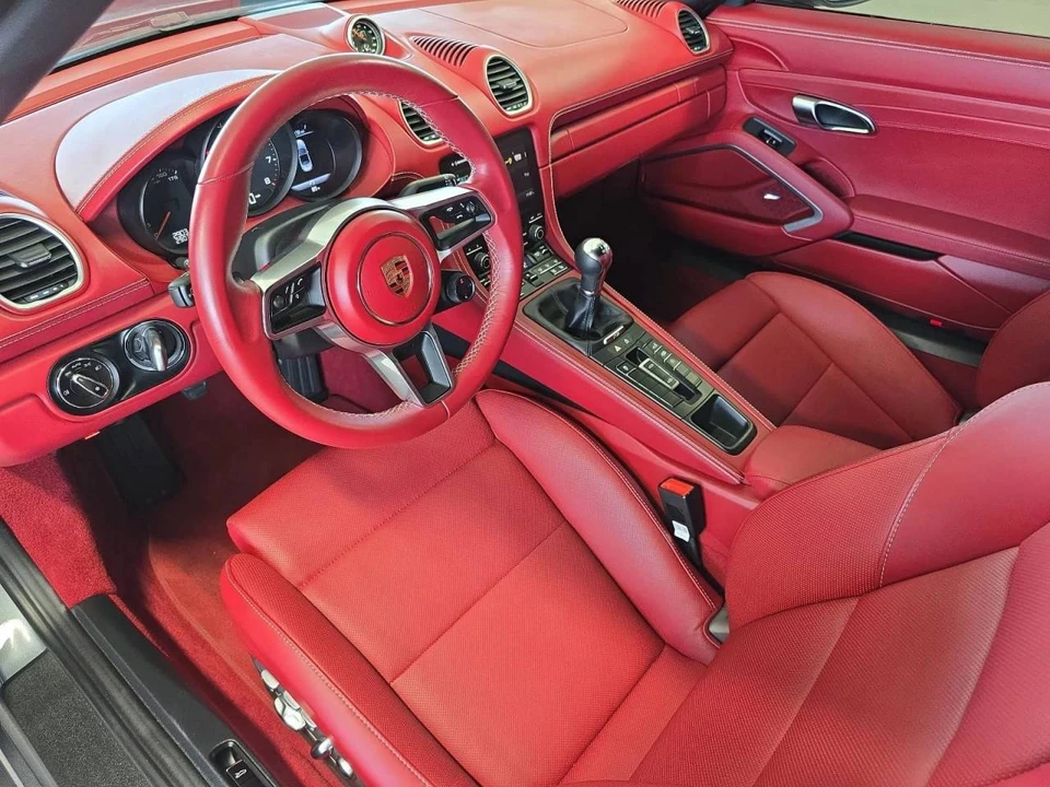 2025 Porsche 718 Boxster - Image 4 of 4