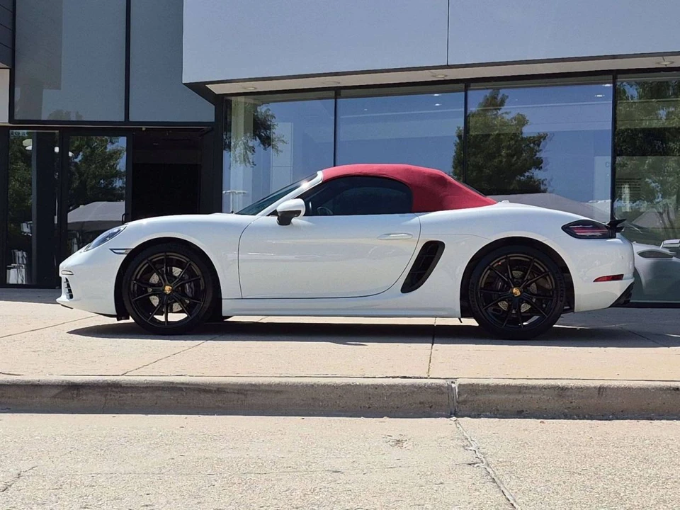 2025 Porsche 718 Boxster - Image 2 of 4