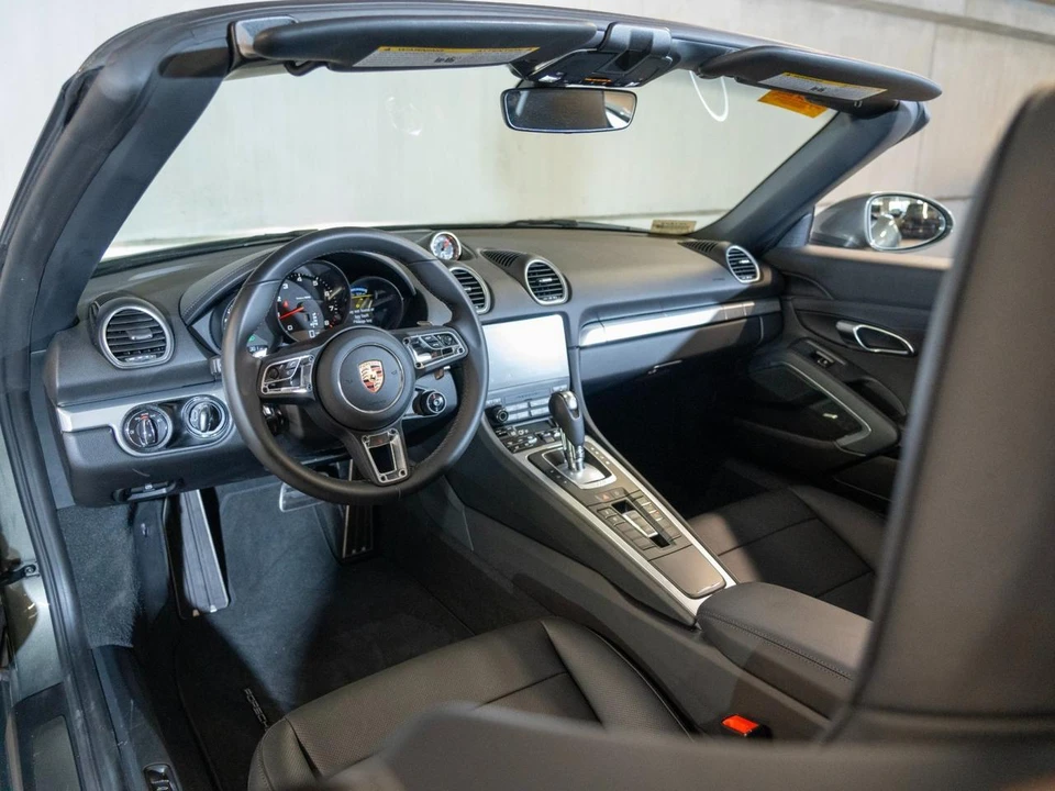 2025 Porsche 718 Boxster - Image 5 of 28