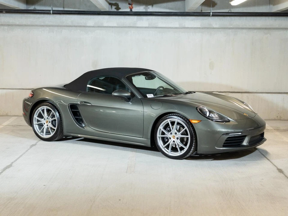 2025 Porsche 718 Boxster - Image 8 of 28