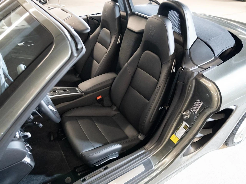 2025 Porsche 718 Boxster - Image 6 of 28