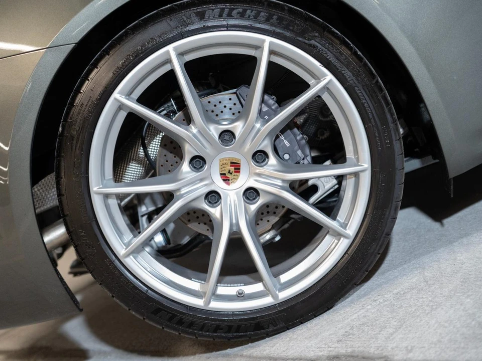 2025 Porsche 718 Boxster - Image 12 of 28