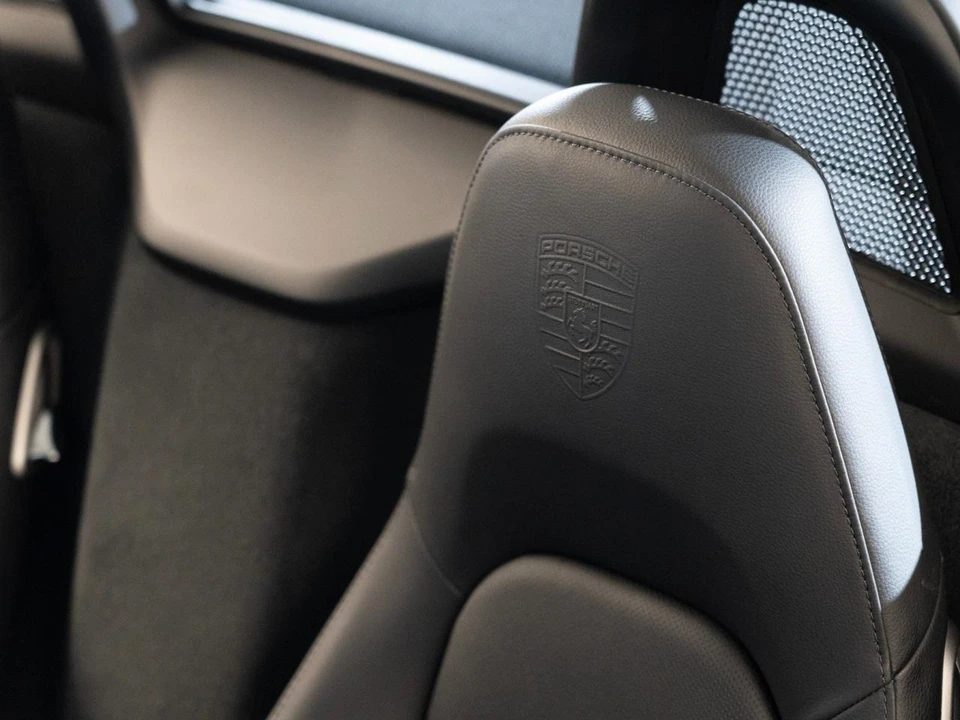 2025 Porsche 718 Boxster - Image 26 of 28