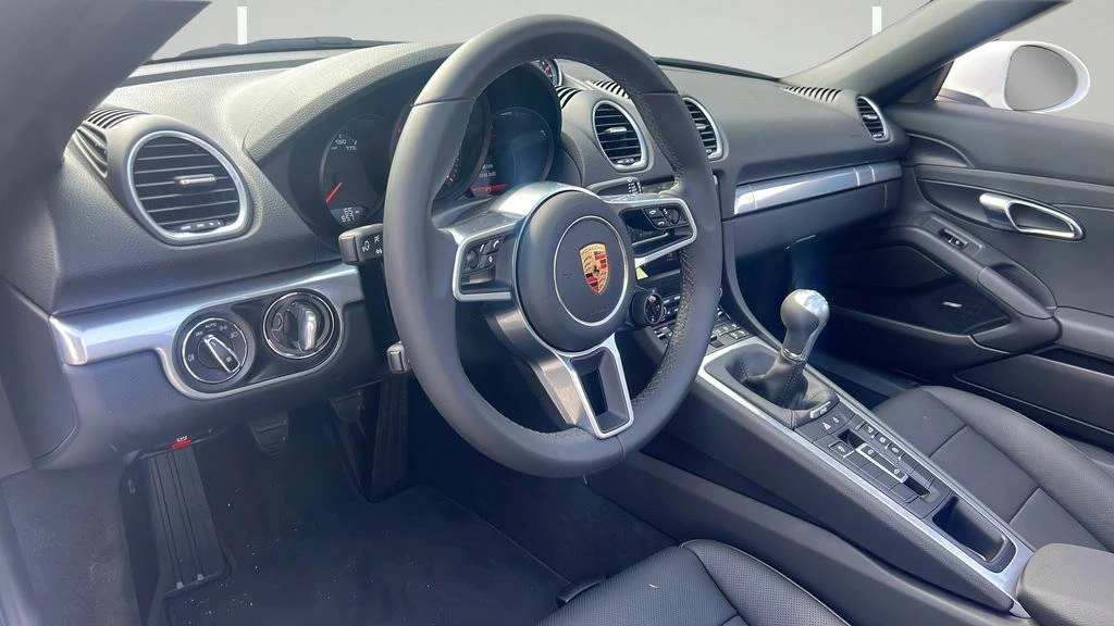 2025 Porsche 718 Boxster - Image 4 of 4