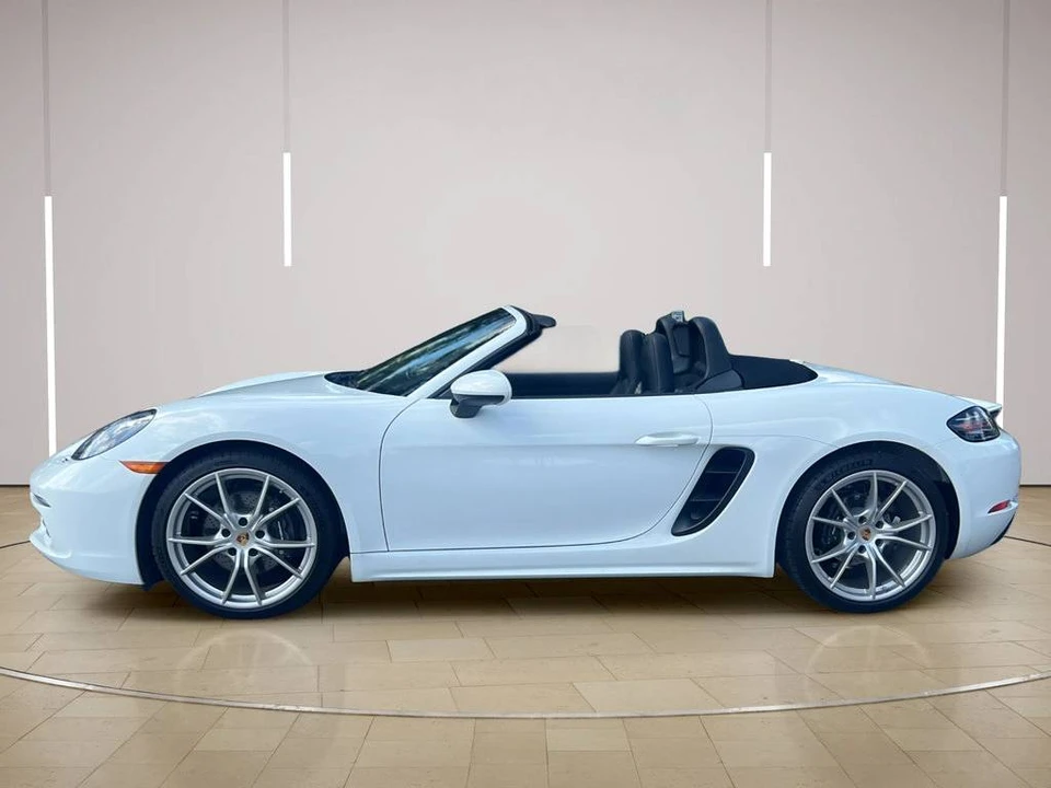 2025 Porsche 718 Boxster - Image 2 of 4