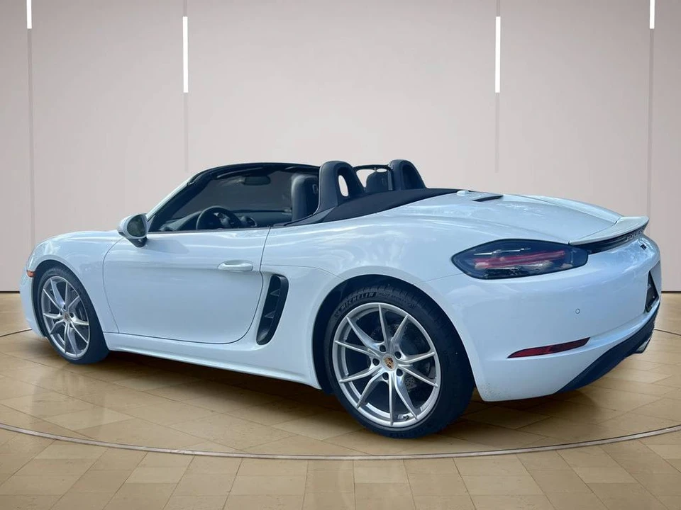 2025 Porsche 718 Boxster - Image 3 of 4