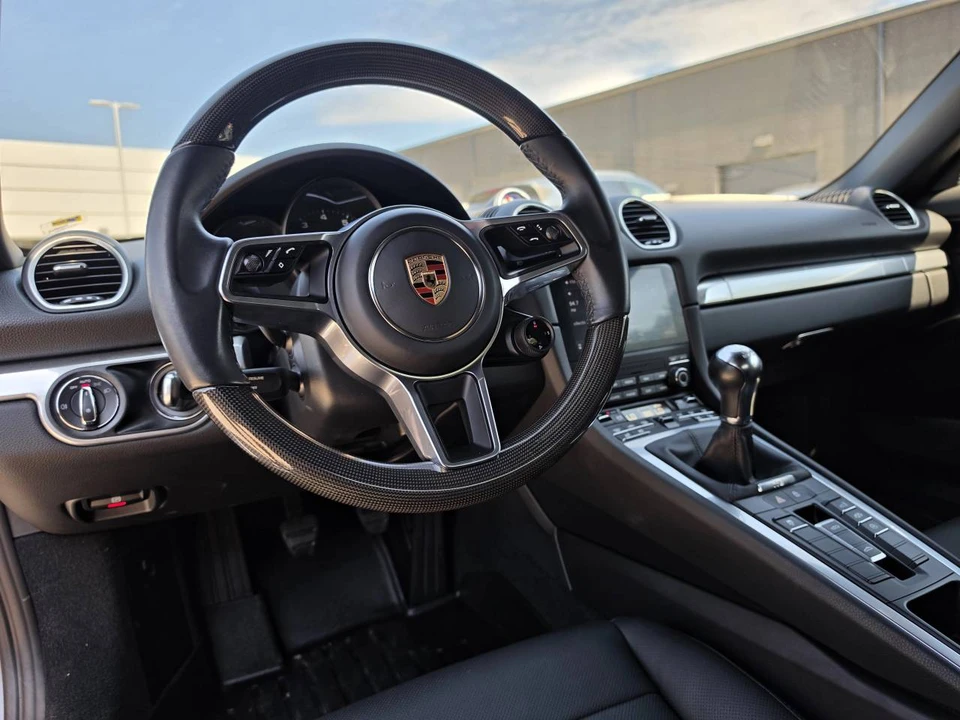 2025 Porsche 718 Boxster - Image 4 of 5