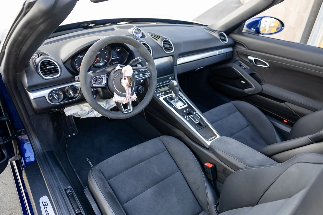2025 Porsche Boxster - Image 4 of 31