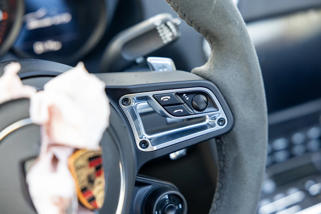 2025 Porsche Boxster - Image 29 of 31