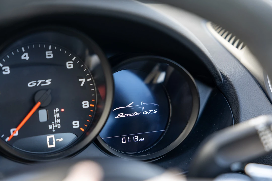 2025 Porsche Boxster - Image 26 of 31