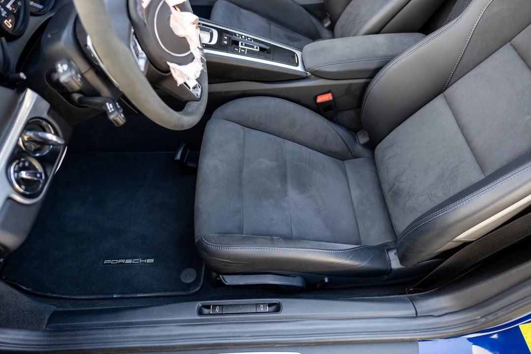 2025 Porsche Boxster - Image 6 of 31