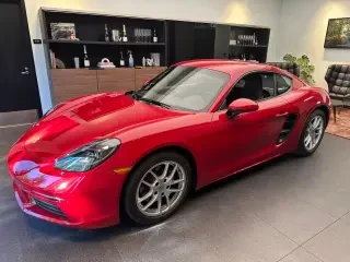 2025 Porsche 718 Cayman - Image 21 of 31