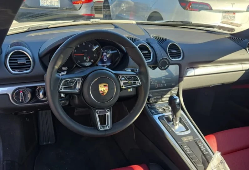 2025 Porsche Cayman - Image 3 of 4