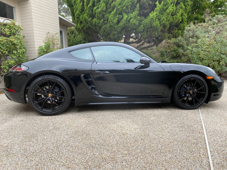 2025 Porsche 718 Cayman - Image 5 of 26