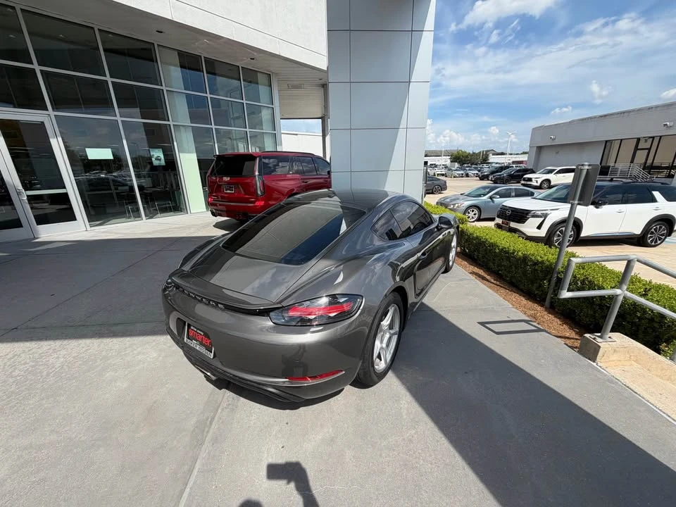 2025 Porsche 718 Cayman - Image 2 of 10