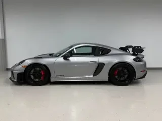 2025 Porsche 718 Cayman GT4 RS - Image 13 of 31