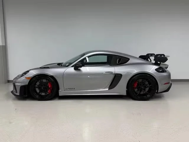 2025 Porsche 718 Cayman GT4 RS - Image 10 of 31