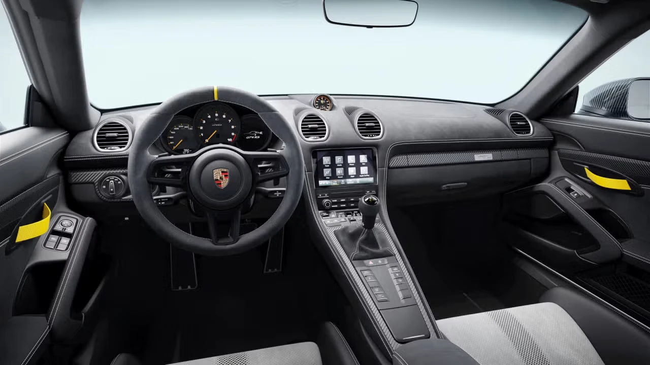 2025 Porsche 718 Cayman GT4 RS - Image 28 of 30