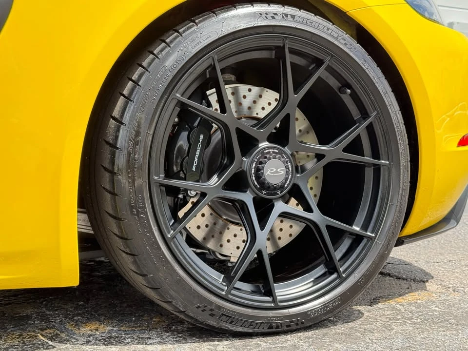 2025 Porsche 718 Cayman GT4 RS - Image 10 of 20