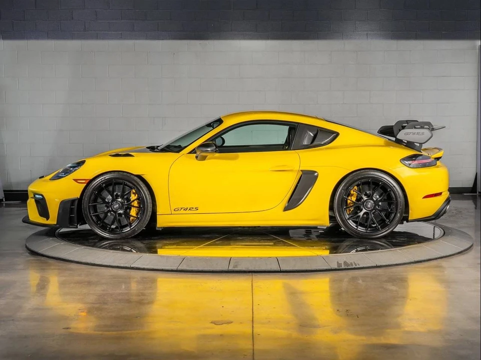 2025 Porsche 718 Cayman GT4 RS - Image 2 of 5