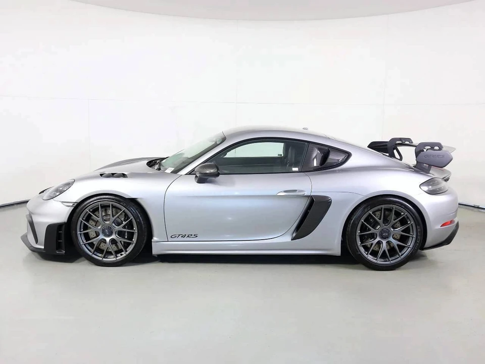 2025 Porsche 718 Cayman GT4 RS - Image 2 of 4