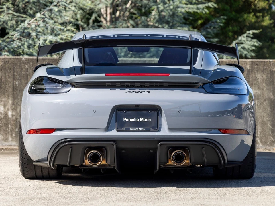 2025 Porsche 718 Cayman GT4 RS - Image 10 of 31