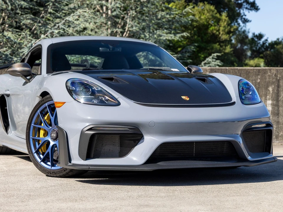 2025 Porsche 718 Cayman GT4 RS - Image 9 of 31