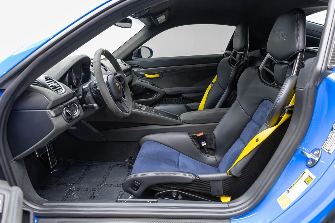 2025 Porsche 718 Cayman GT4 RS - Image 11 of 31
