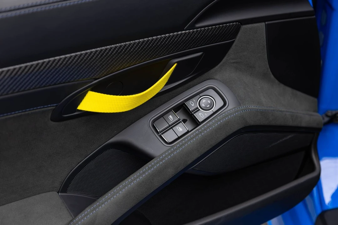 2025 Porsche 718 Cayman GT4 RS - Image 22 of 31