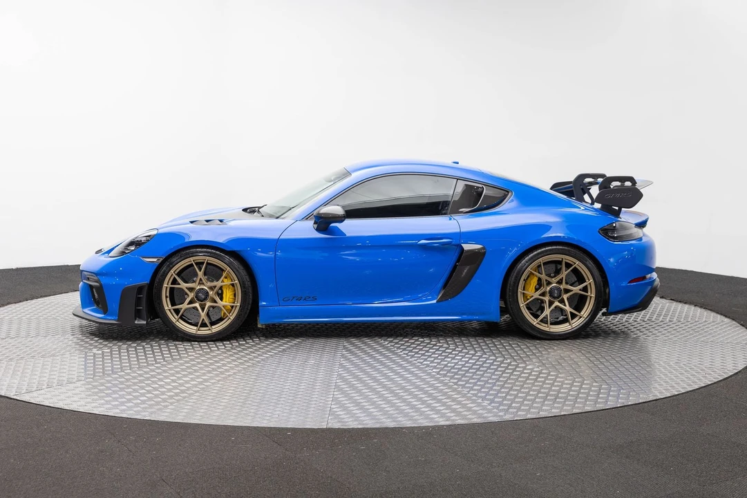 2025 Porsche 718 Cayman GT4 RS - Image 3 of 31