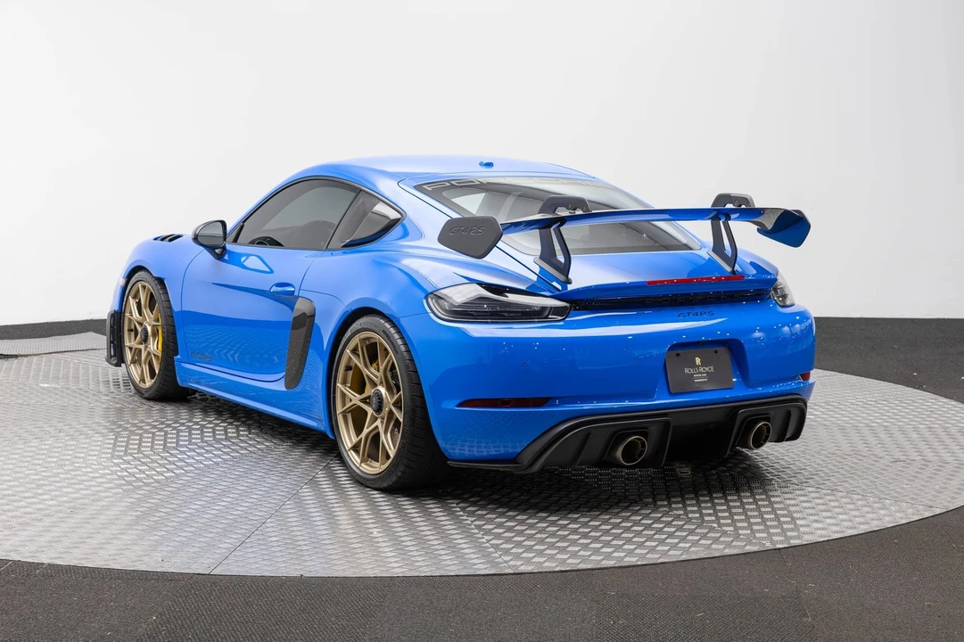 2025 Porsche 718 Cayman GT4 RS - Image 4 of 31