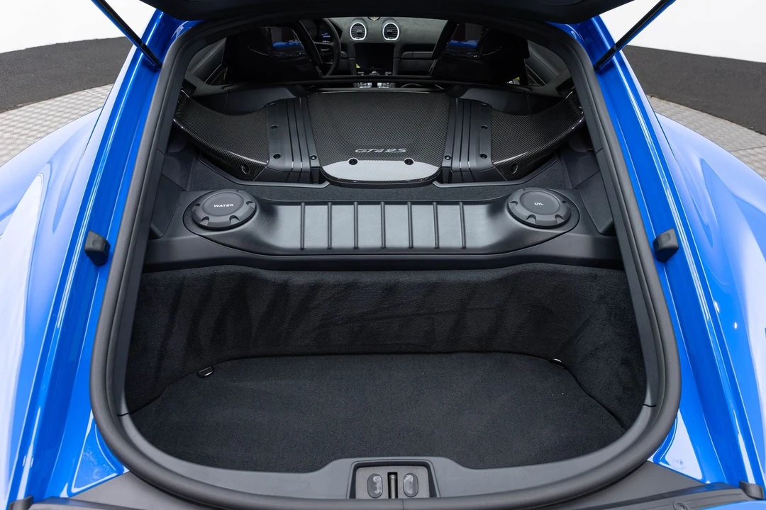 2025 Porsche 718 Cayman GT4 RS - Image 9 of 31
