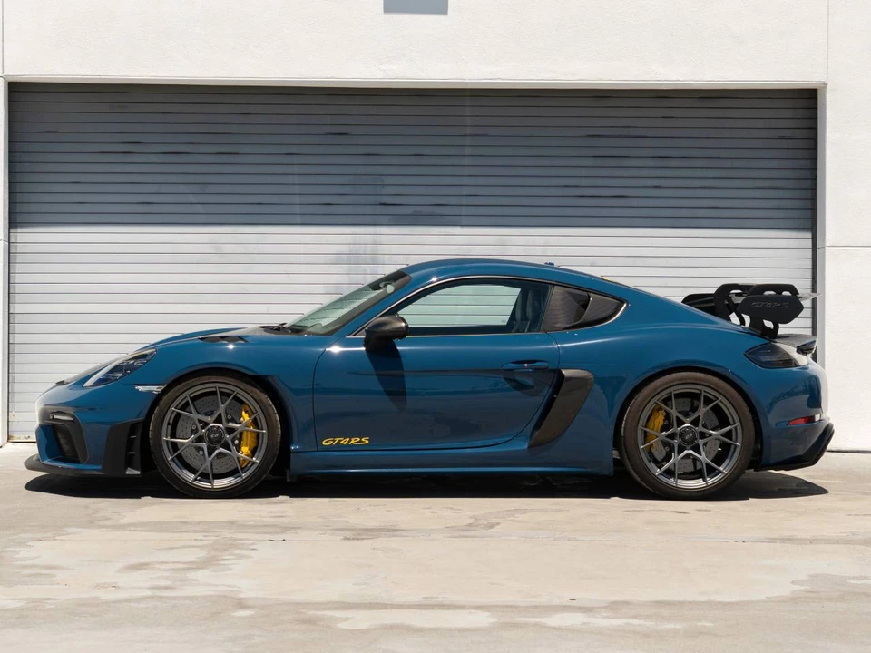2025 Porsche 718 Cayman GT4 RS - Image 2 of 5